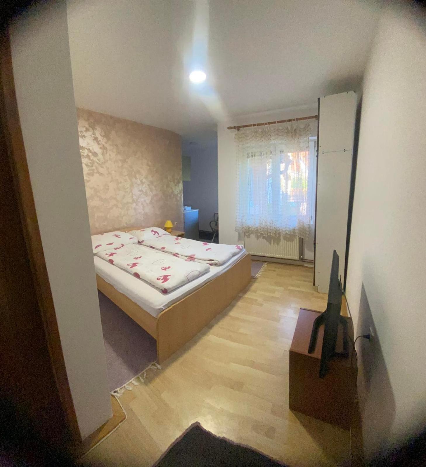 Apartmani Nais ズラティボール エクステリア 写真